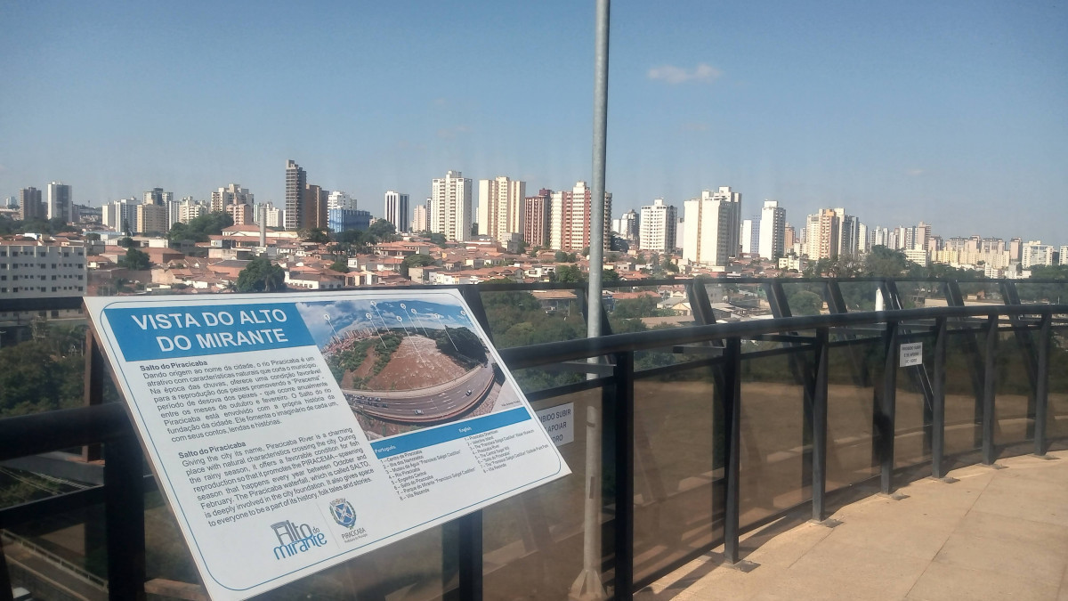Vista do alto do Elevador Alto do Mirante