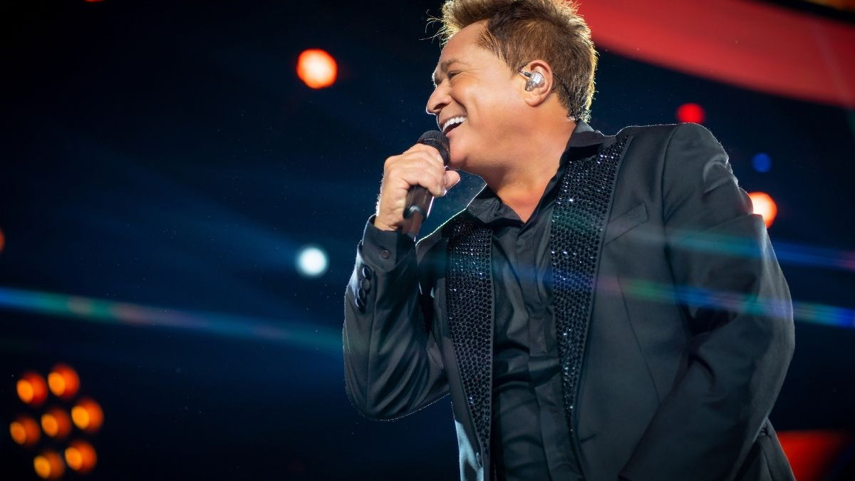 Cantor Leonardo e Cesar e Paulinho se apresentam no dia 7