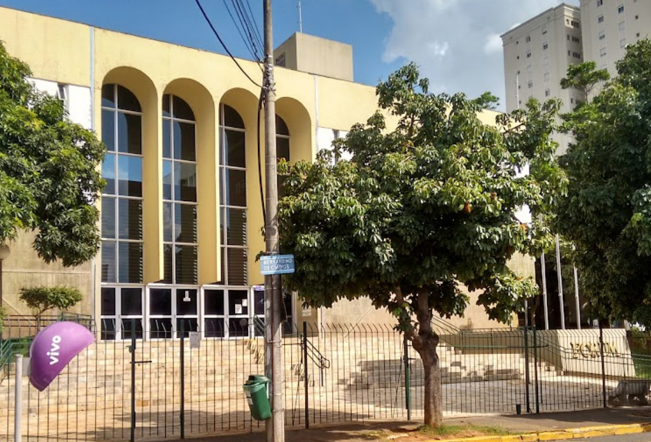 Justi&ccedil;a condena homem que matou mulher trans