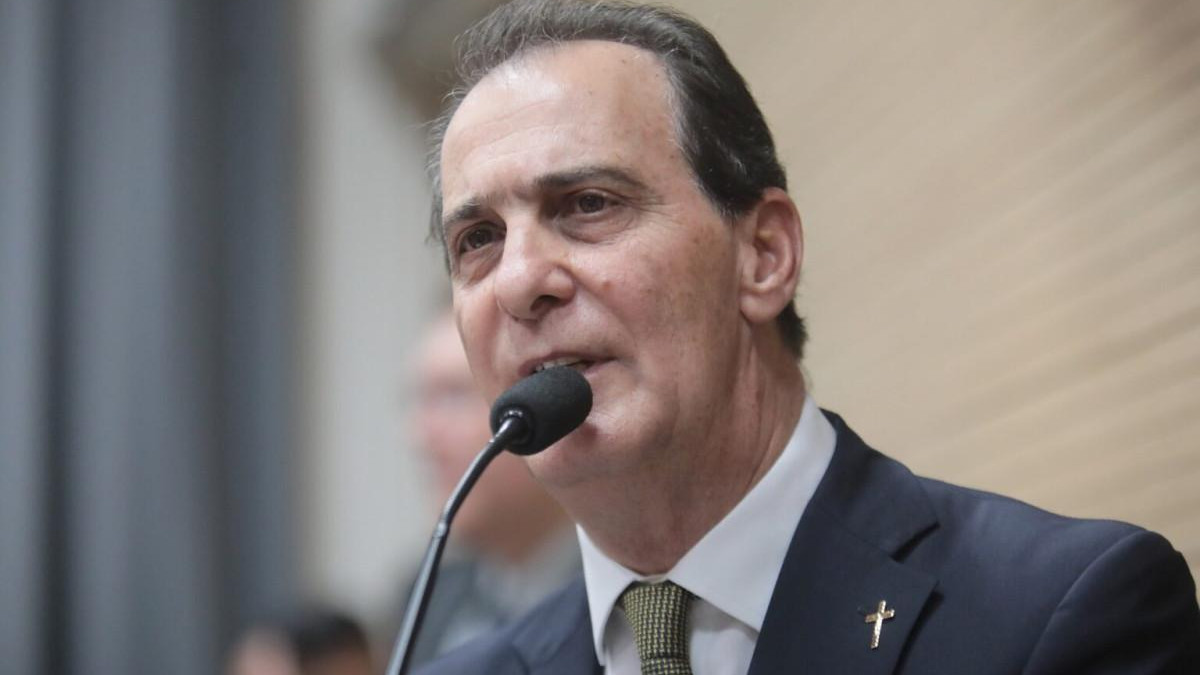 MP pede afastamento do prefeito, mas Justi&ccedil;a nega
