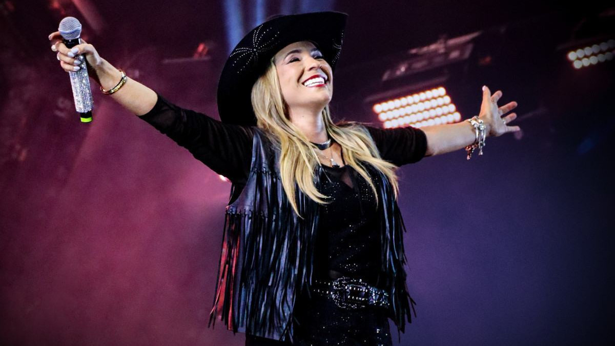 Cantora piracicabana, Elis Just, se apresenta neste s&aacute;bado na Festa do Pe&atilde;o 