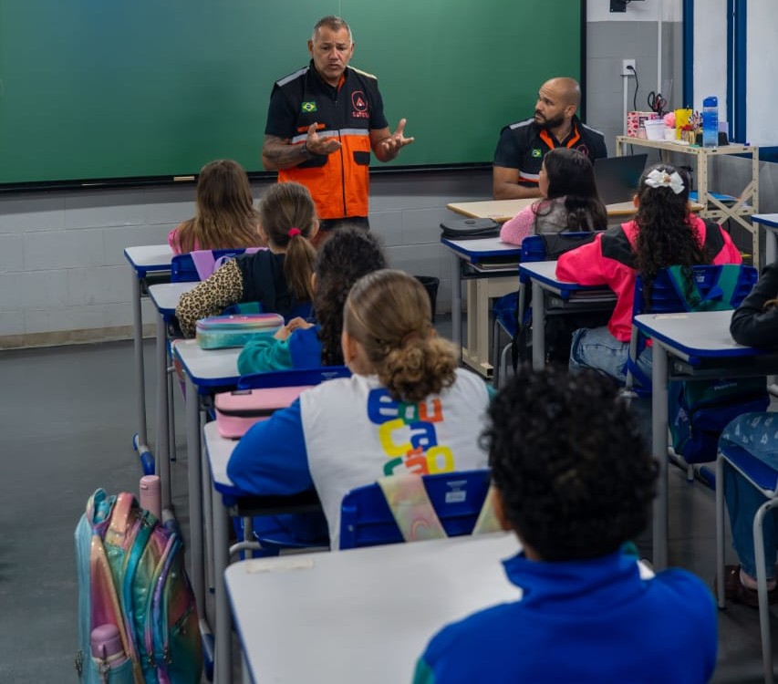 A&ccedil;&atilde;o de conscientiza&ccedil;&atilde;o e preven&ccedil;&atilde;o de inc&ecirc;ndios realizada pela Ra&iacute;zen