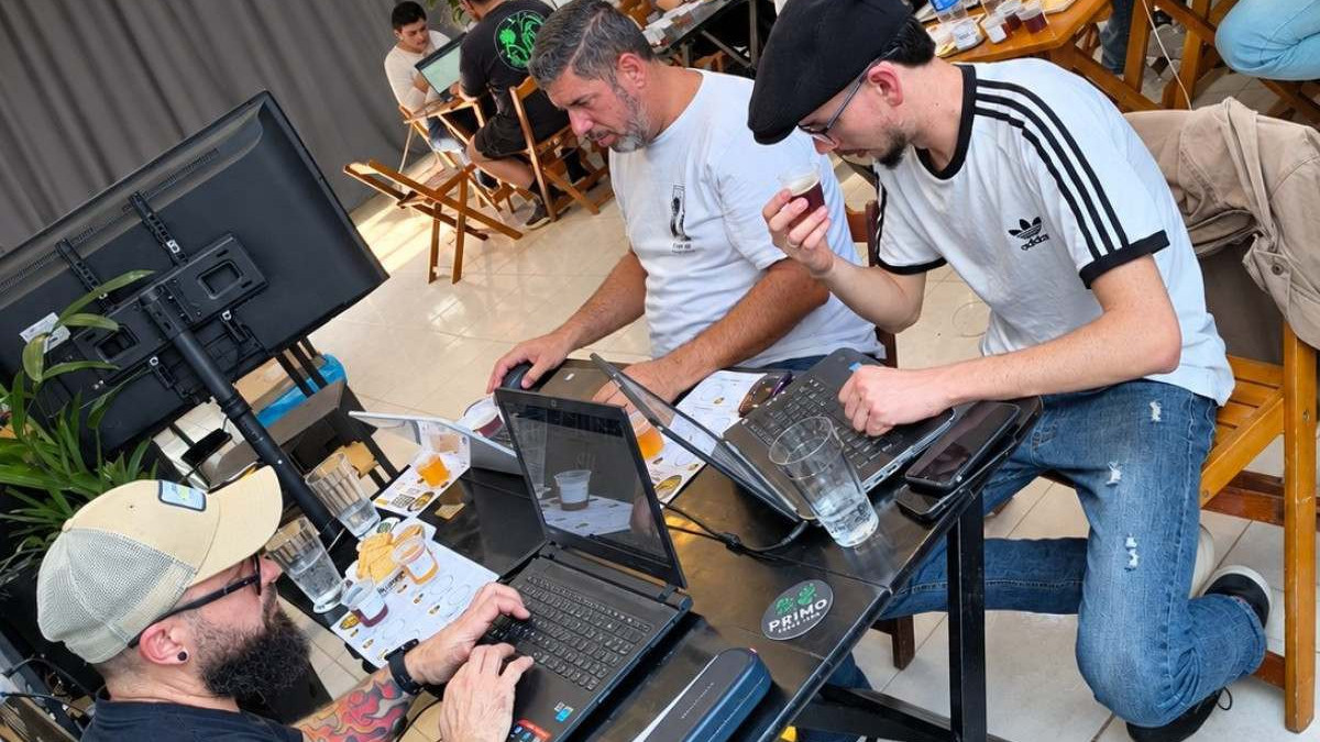Caipira Beer Cup prepara premia&ccedil;&atilde;o do concurso durante Congrecerva em Piracicaba